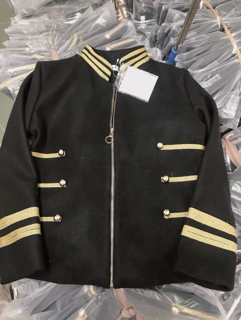 Áo dạ hoàng gia khóa