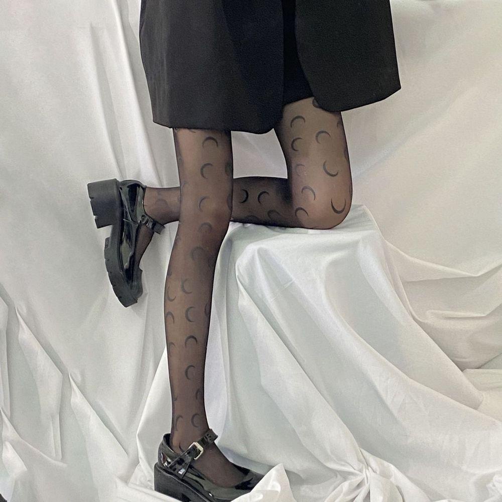 Quần Tất Không Đường May Thoáng Khí Màu Trắng Đen Phong Cách Lolita 1 Dành Cho Bạn Gái