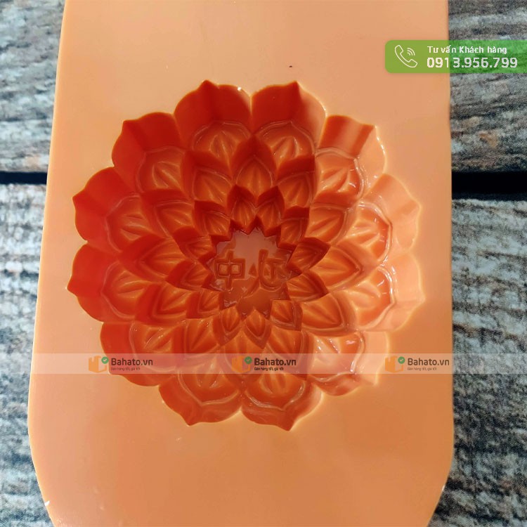 Khuôn bánh trung thu gõ hoa sen tầng có chữ