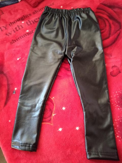 Quần da co giãn lót nhung ấm cho bé