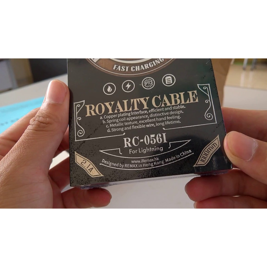 DÂY CÁP SẠC IPHONE IPAD REMAX ROYALTY RC-056i CHÍNH HÃNG