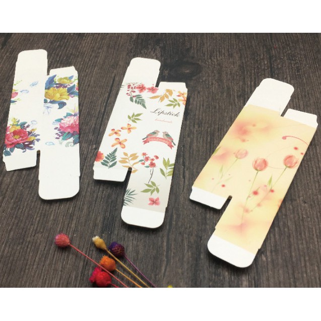 Hộp đựng son cá tính