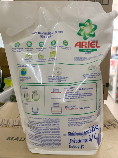 Túi nước giặt Ariel dịu nhẹ 3,2kg (mầu trắng)