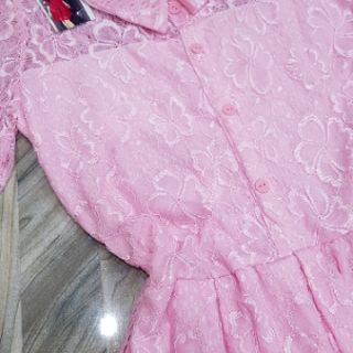Đầm ren xòe tay lỡ