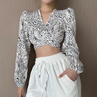 Áo Croptop Đắp Chéo Tay Dài In Họa Tiết Da Báo, Áo Kiểu Nữ Hở Lưng Sexy Tay Bồng