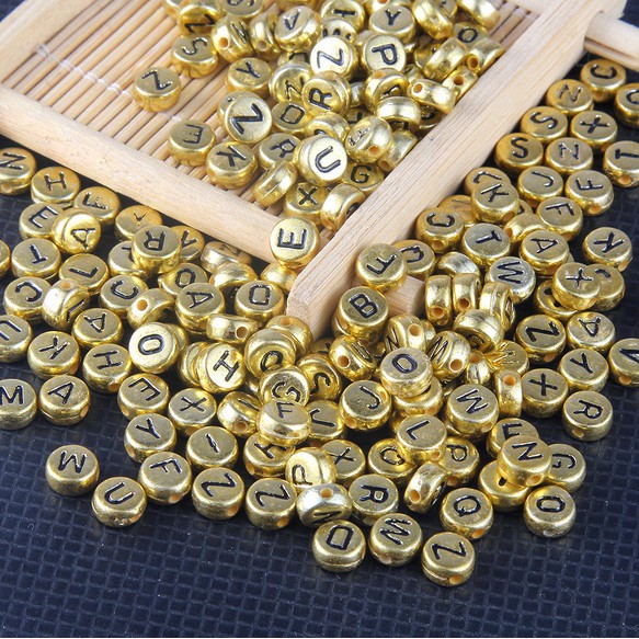 Set 100 hạt nhựa acrylic 4x7mm họa tiết chữ cái làm trang sức thủ công