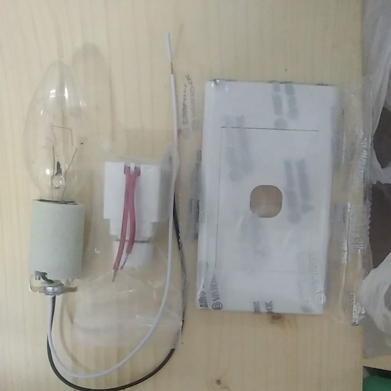 Bộ Công Tắc Giường Đá Muối Himalaya Và Bộ Đuôi Bóng Cho Phòng Xông Hơi Đá Muối Himalaya 20gr