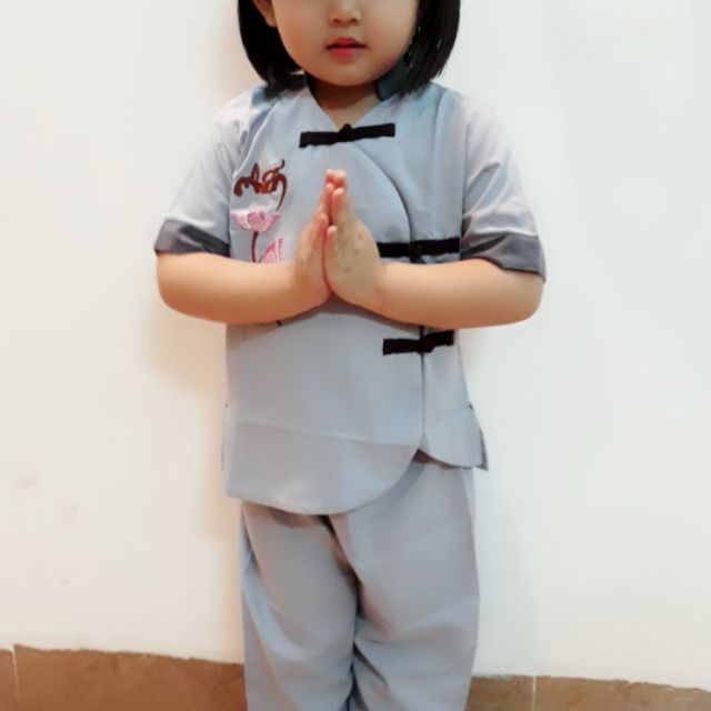 Đồ lam đi chùa cho bé