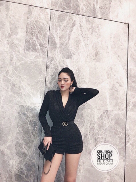 Zum giả vày kèm quần bên trong