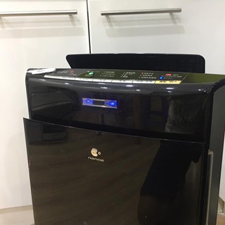 Máy Lọc Không Khí tạo ẩm Panasonic F-VXG70