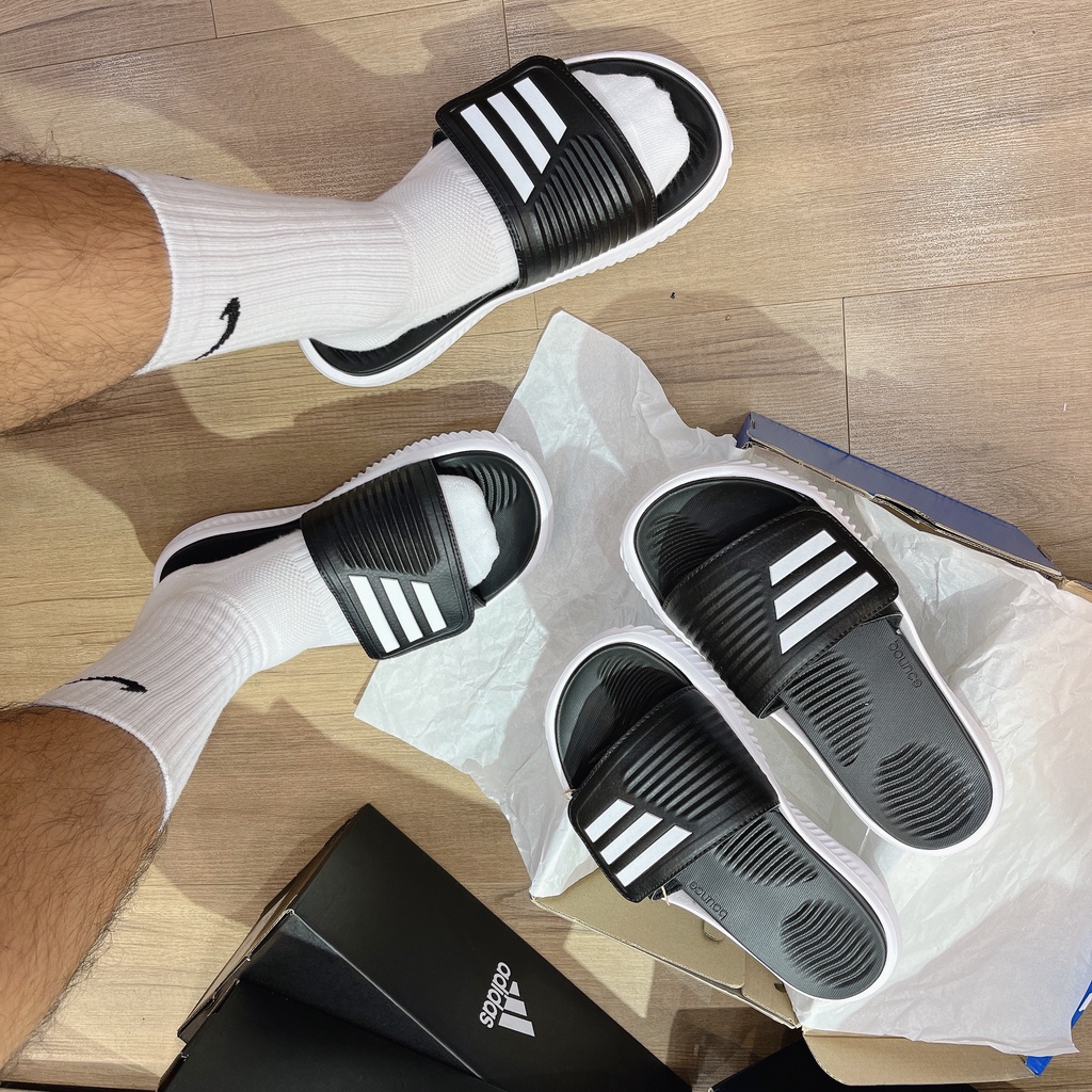 [CHÍNH HÃNG]] Dép quai ngang A.D.I.D.A.S Alpha Bounce 2.0 màu Core Black Đen sọc Trắng
