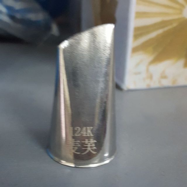Đui hoa hồng thẳng 124K