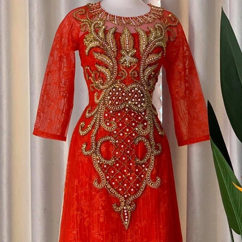 Áo Dài Mẹ Cô Dâu - Áo Dài Sui Gia Màu Đỏ Tươi Kết Kim Sa Sang Trọng ADM013