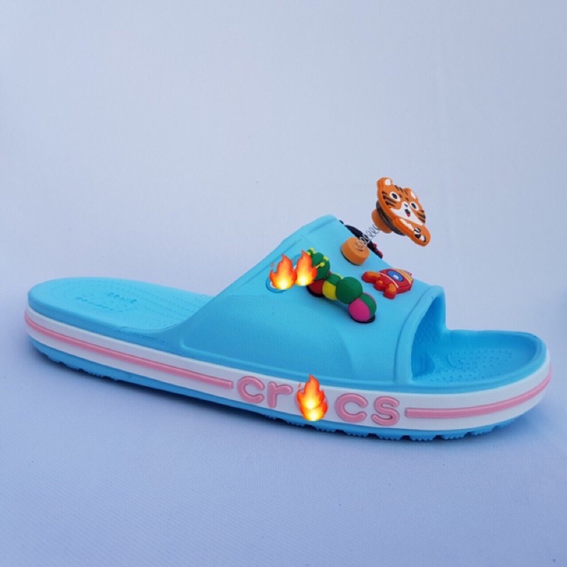 Dép lê cross baya tặng kèm 10 sticker