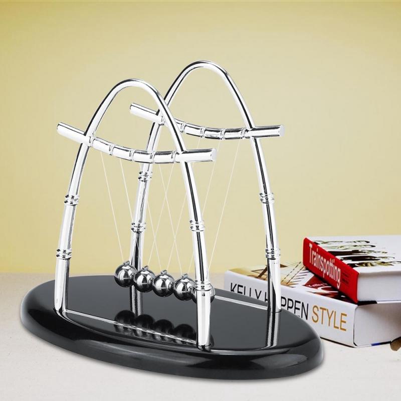 Con lắc Newton dùng trang trí bàn làm việc | BigBuy360 - bigbuy360.vn