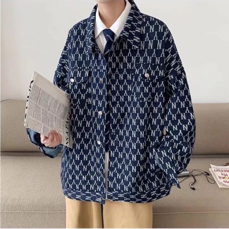 ♞AFF LIGA♞ Áo khoác denim dáng rộng phối túi thời trang cho nam