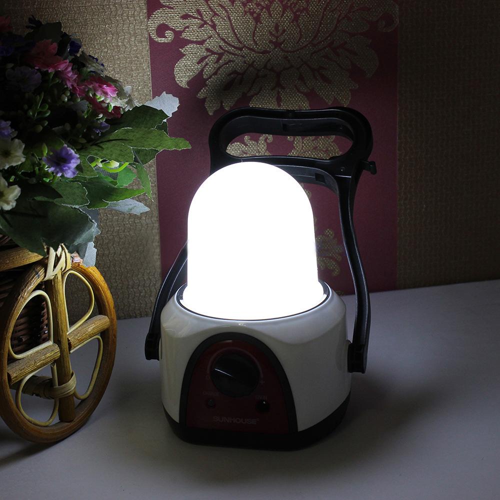 Đèn tích điện đa năng Sunhouse SHE-6848LA thích hợp mang đi du lịch, sáng liên tục 6 tiếng, có móc treo tiện lợi