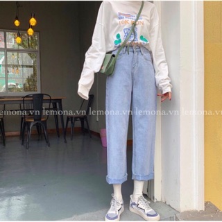 QUẦN JEANS SUÔNG XANH NHẠT MOM JEANS BASIC