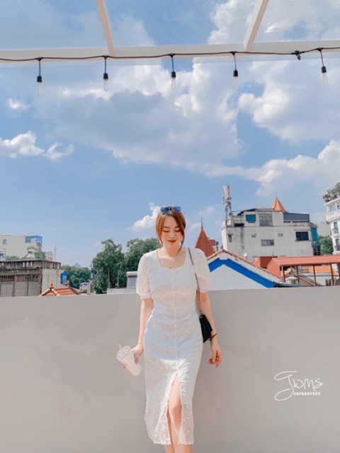 Váy ren cổ vuông viền trai | BigBuy360 - bigbuy360.vn