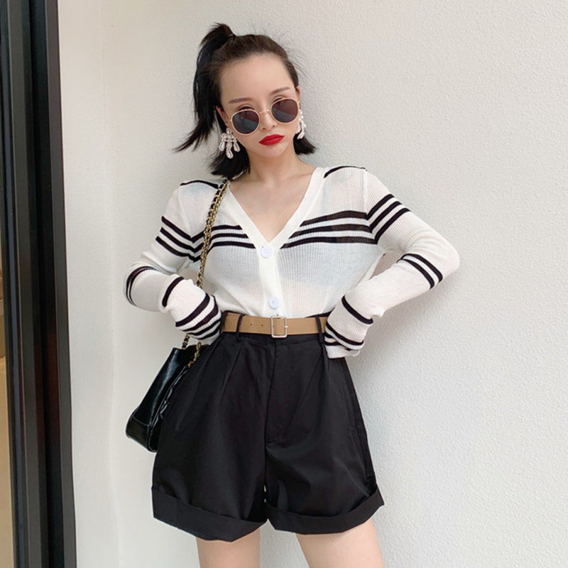 Áo thun len nữ tay dài cổ chữ V kiểu Hàn Quốc