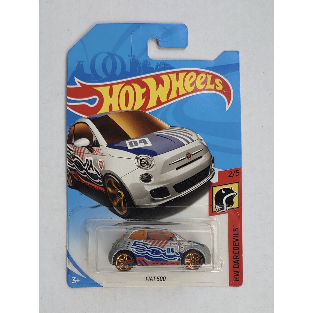 Xe mô hình tỉ lệ 1:64 Hot Wheels T-9 Fiat 500