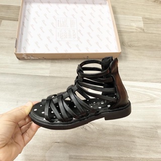 Sandal chiến binh