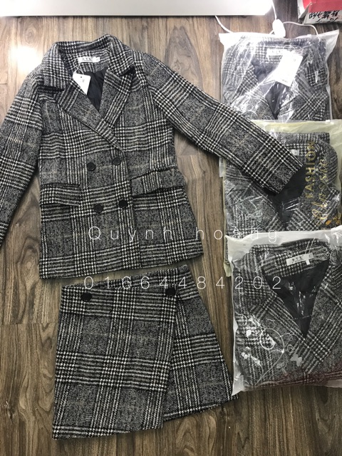 sét áo vest và chân váy dạ kẻ | BigBuy360 - bigbuy360.vn