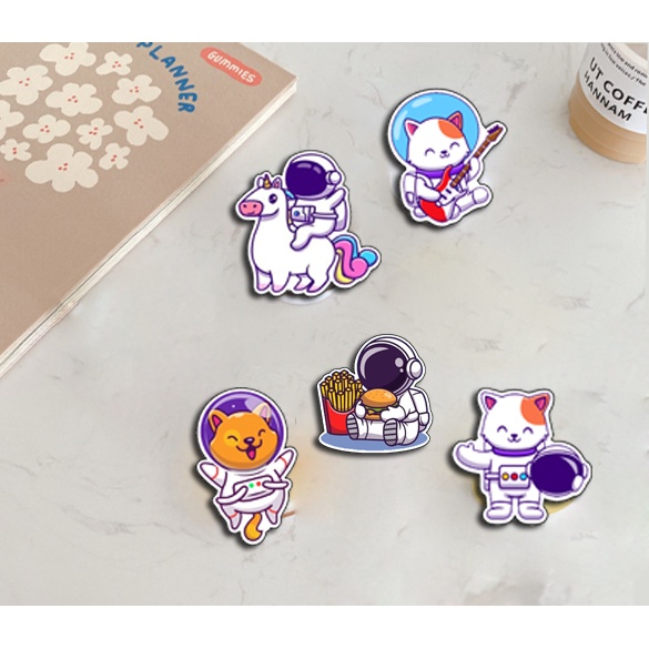 kẹp điện thoại mica jack gấu lotso KMC6 giá đỡ doremon sơn tùng 12 cung hoàng đạo ngựa thần phi hành gia cherie berie