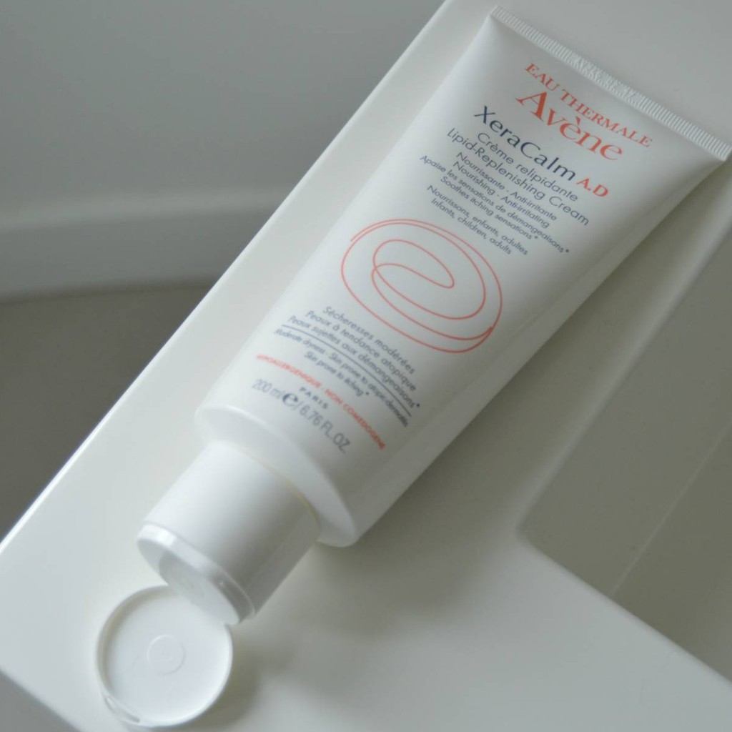 Kem dưỡng Avene XeraCalm A.D Cream - Dưỡng ẩm Avene cho da khô, ngứa, nhạy cảm 200ml