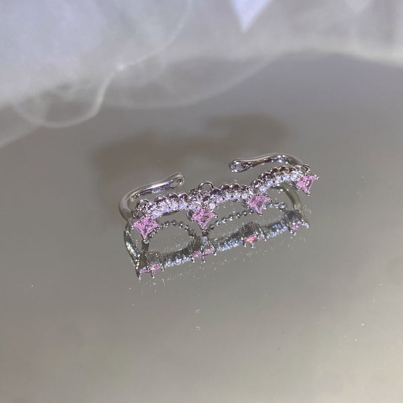 Khuyên Tai Tua Rua Đính Đá Hồng Xinh Xắn