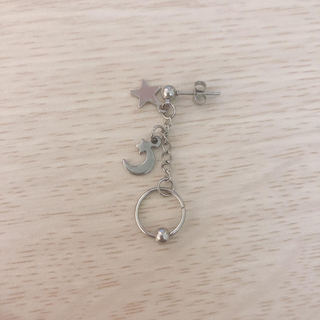 Moon Star Earring khuyên tai titan trăng sao không gỉ không đen không dị ứng cho nam nữ Uniex BTS