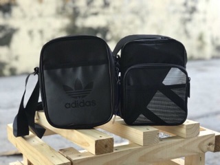 Túi đeo chéo Adidas có sẵn