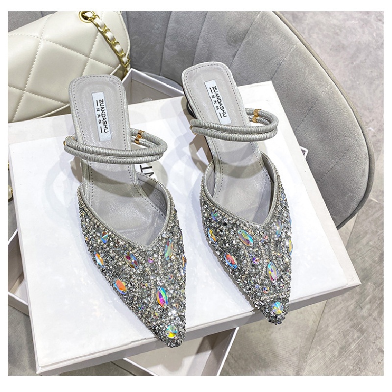 Dép Bít Mũi Nhọn Gót Cao Đính Đá Phong Cách Mới Mùa Hè 2022 Dễ Phối Đồ Cho Nữ