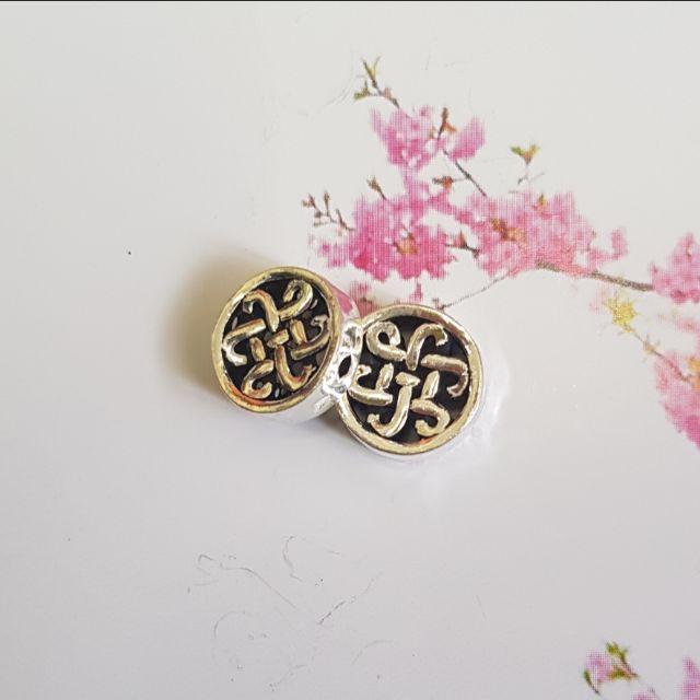 Charm bạc dẹp 925 nút thắc cát tường 10mm