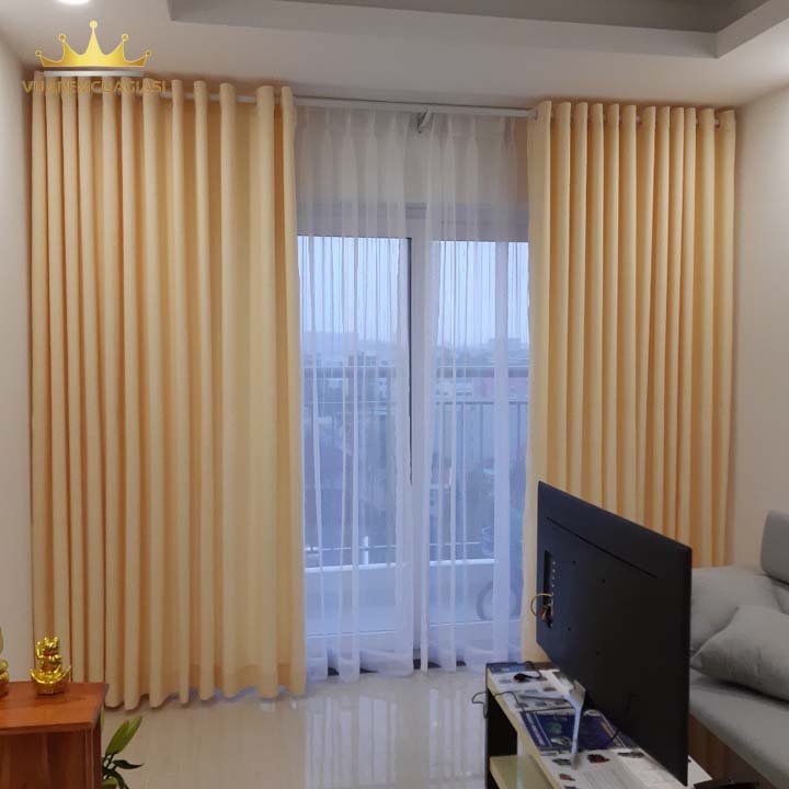 Rèm cửa sổ màu vàng kem, rèm cửa chính treo tường trang trí decor VIP12 Vuaremgiasi