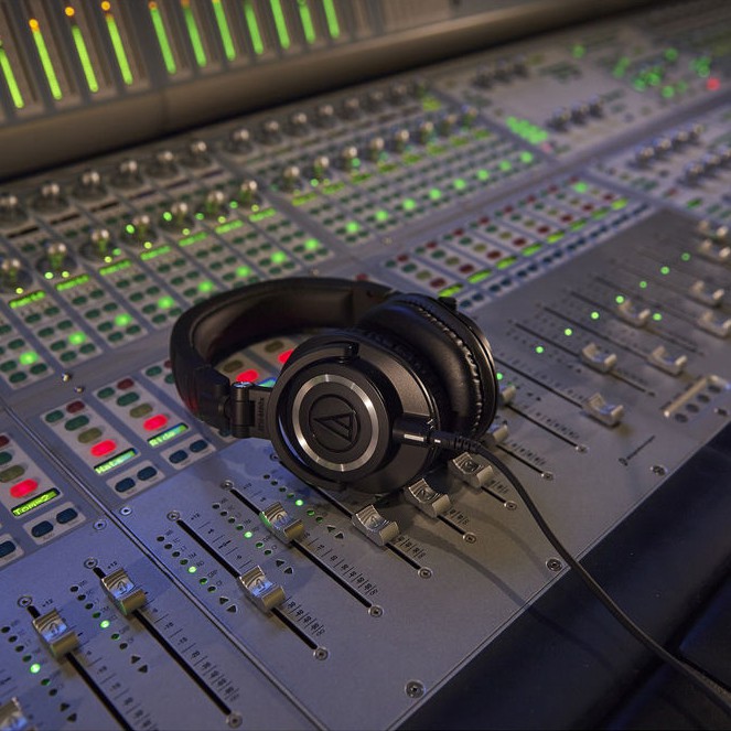 Tai nghe phòng thu Audio-technica ATH-M50X Kiểm âm chuyên nghiệp Hàng chính hãng bảo hành tại Vi