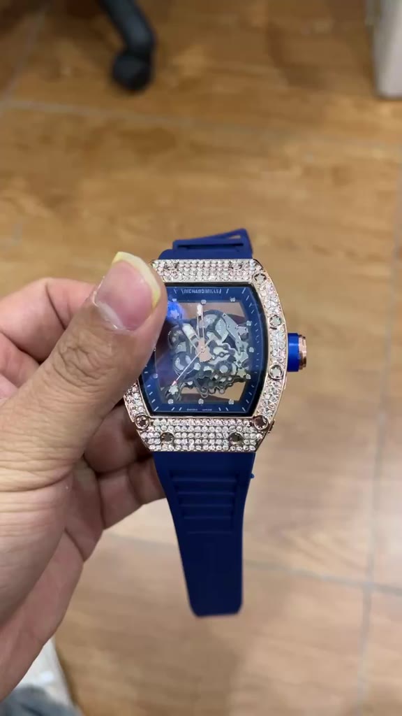 Đồng Hồ Thời Trang Richard Millet Họa Tiết Chấm Bi Với Dây Đeo Silicon Trong Suốt | BigBuy360 - bigbuy360.vn