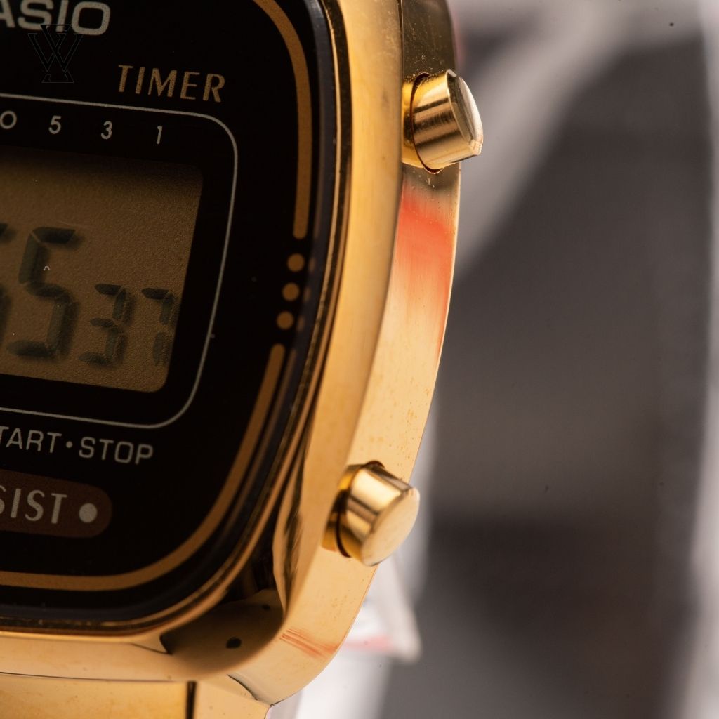 Đồng Hồ Điện Tử Nữ Casio WATCHSTORE LA670WEMB-1DF Thiết Kế Mặt Vuông 24.6 mm, Dây Đeo Bằng Thép Không Gỉ Sang Trọng