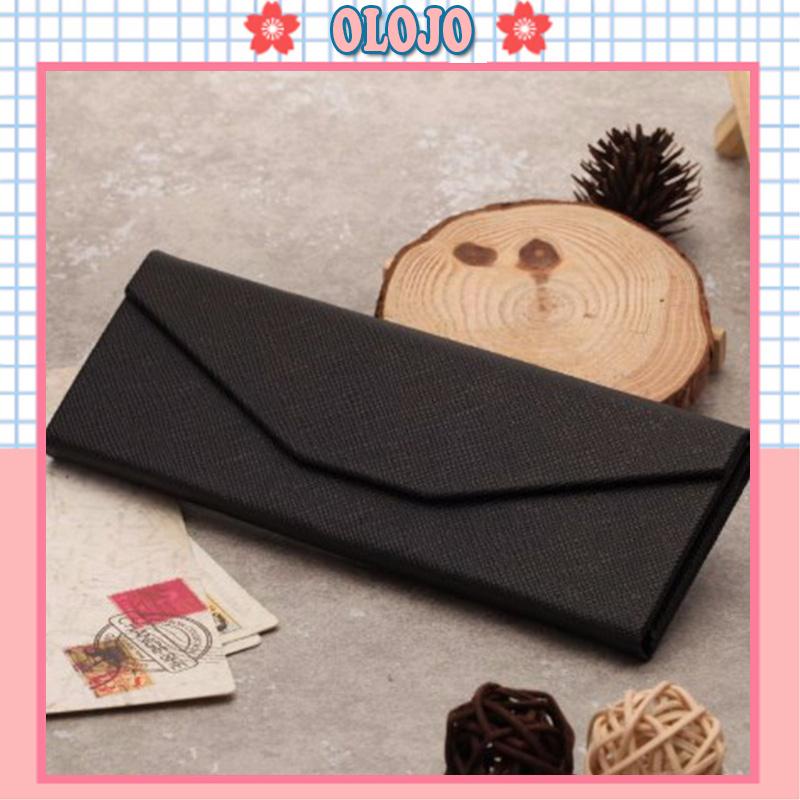 Hộp Đựng Kính Mắt Ba Chiều Hình Tam Giác Bằng Da Màu Đen