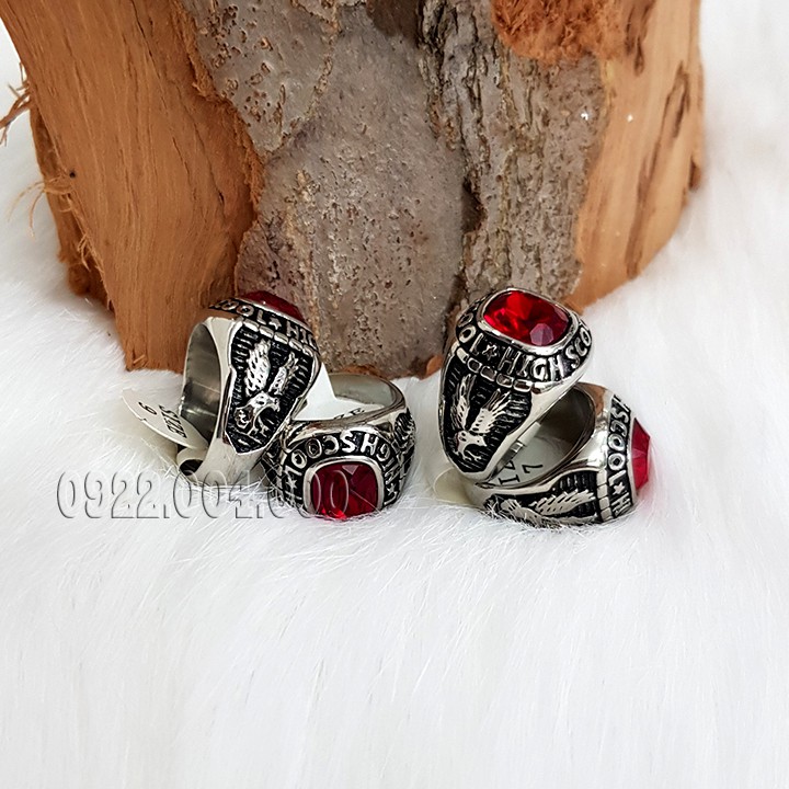 Nhẫn nam đá đỏ khắc hình cánh chim