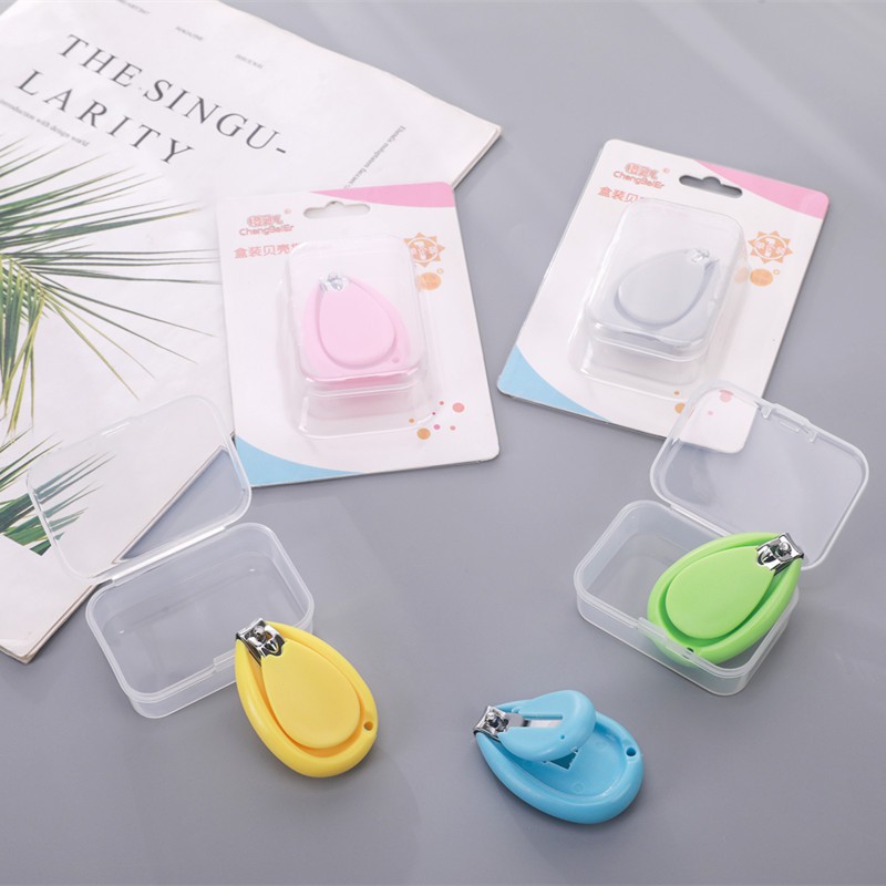 Bấm móng tay tròn dễ thương cho bé
