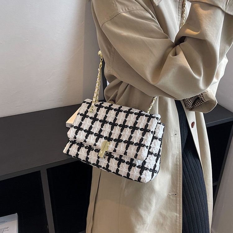 Túi Đeo Chéo Vai Bằng Len Thời Trang Sành Điệu Cho Nữ