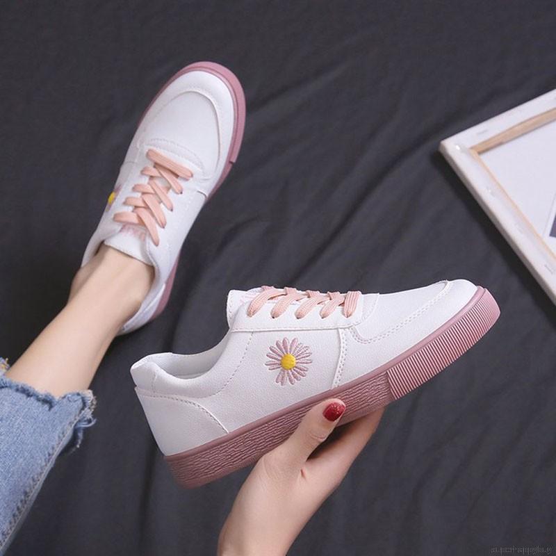 Giày Thể Thao Nữ Đế Mềm In Hình Hoạt Hình Thời Trang | BigBuy360 - bigbuy360.vn