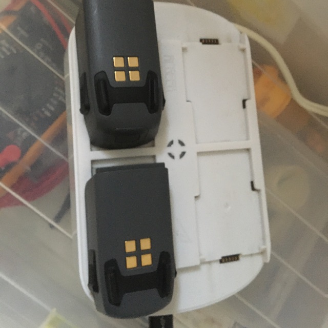 sạc dji Spark 4 pin kèm 2 cổng usb