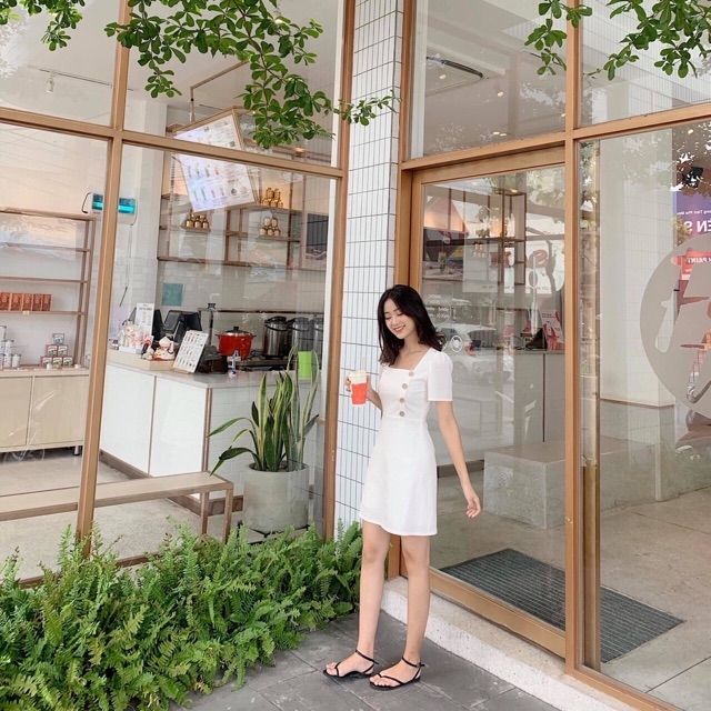 [Trắng/Nâu]💥Đầm cổ vuông khuy nút gỗ vintage siêu xinh | BigBuy360 - bigbuy360.vn