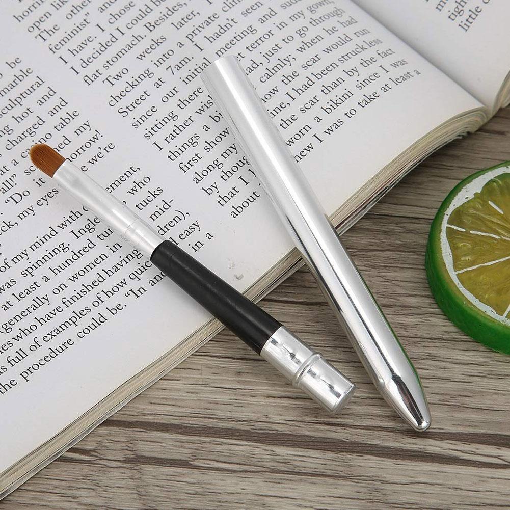 Cọ Trang Điểm Môi Đầu Nhọn Di Động K4B3