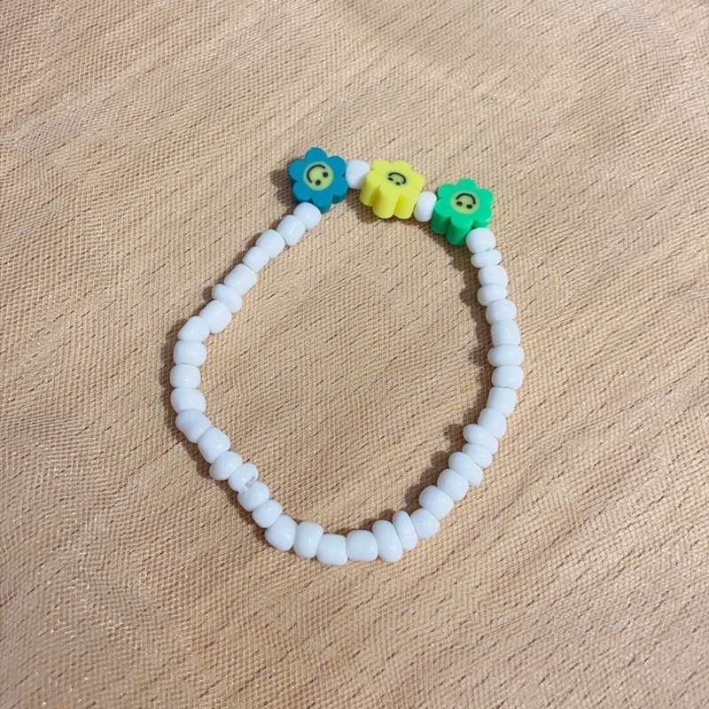 Dây vòng tay hoa- cười co giãn