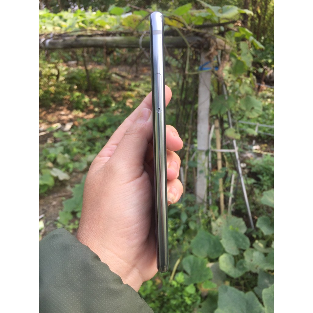 Điện Thoại LG V35 ISAI Nhật Bản