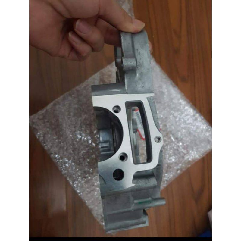 Lốc máy giữa vách số, bơm nhớt xe Dream, Wave 100 zin