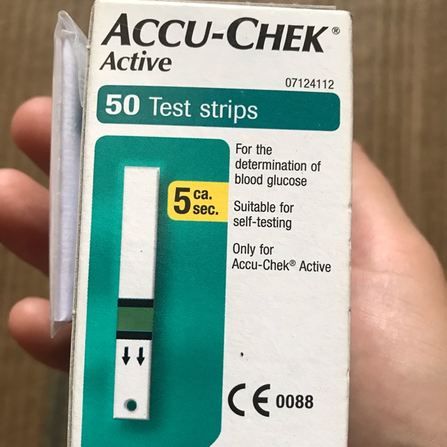 Que thử đường huyết Accu chek 50